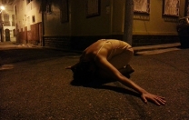Dança, improvisação e capoeira em ensaio aberto