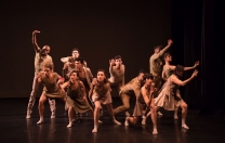 Curitiba Cia de Dança traz espetáculo e oficina gratuita de dança contemporânea para o Recife