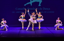 Espetáculo Divertissement celebra os 41 anos do Stúdio de Danças