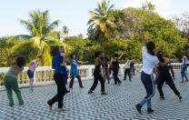 Coletivo Lugar Comum realiza encontro de dança de contato e improvisação