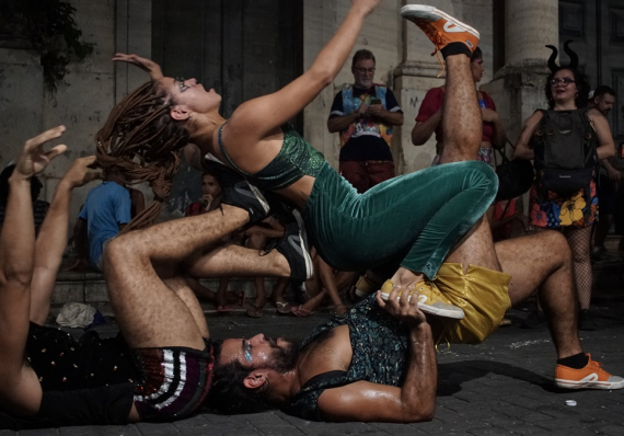 Cia Devir (João Lucas Cavalcanti e Vitor Lima) com Inaê Silva - Crédito Will Oliveira img